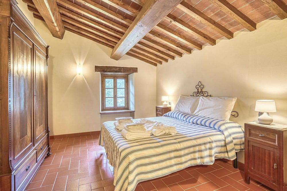 Prachtig huis met 4 slaapkamers in. in Poppi, Casentino