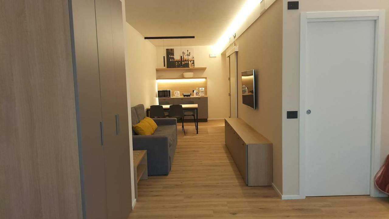 Fragilerooms in Dolo, Provincia di Venezia