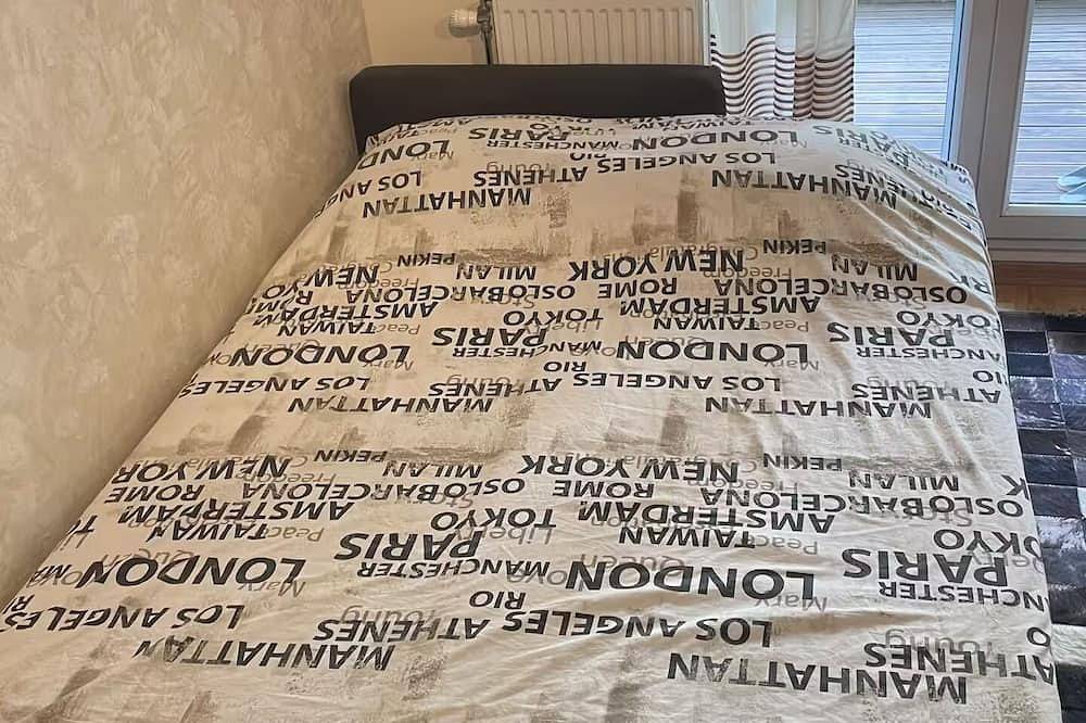 Entire apartment, Charming T2 5min from La Défense in Courbevoie, Hauts-de-Seine