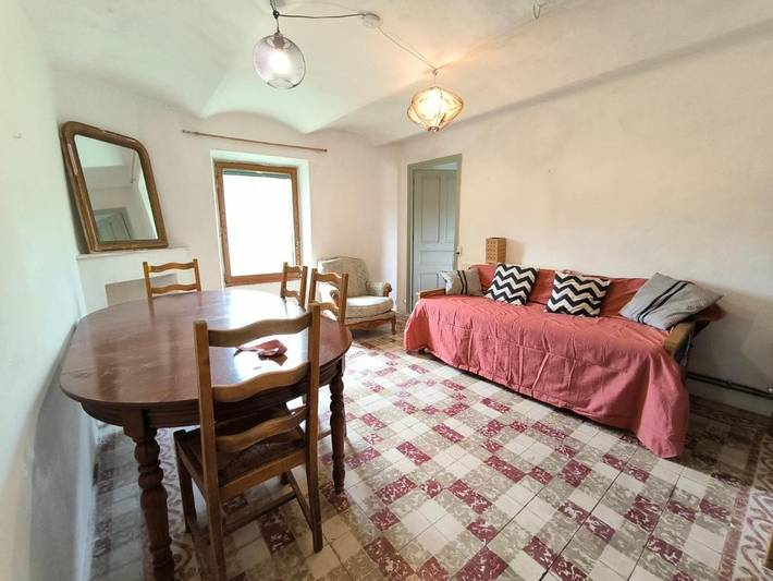 Location de vacances pour 5 personnes, avec jardin ainsi que piscine et vue à Saint-André-de-Cruzières - 4