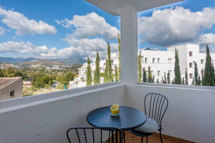 Apartamento entero, Apartamento elegante en ubicación privilegiada in Marbella West, Marbella