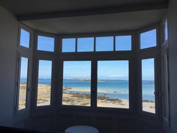 Gîte pour 2 personnes, avec vue dans Saint-Énogat