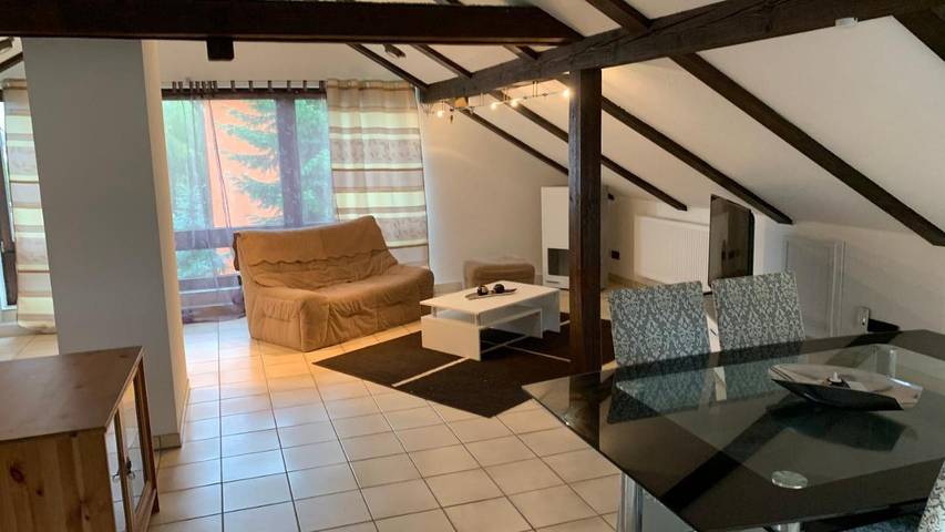 Ferienwohnung für 6 Personen, mit Balkon und Terrasse sowie Garten und Ausblick in Küssaberg