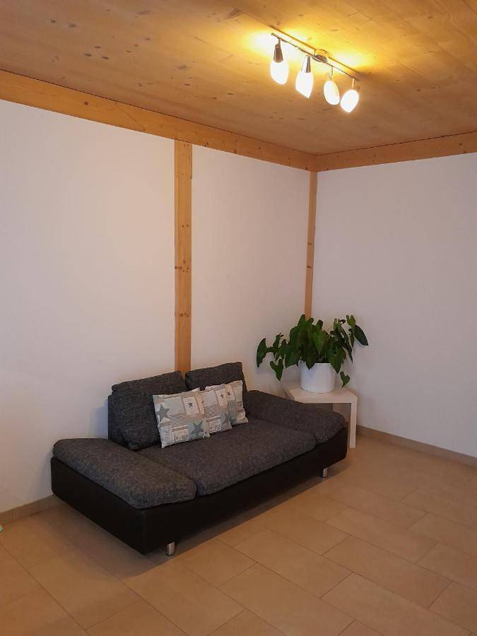 Ganze Wohnung, Apartment with Garden View in Wals-Siezenheim, Bezirk Salzburg-Umgebung