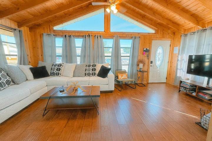 Dom dla 8 osób, z ogród i basen oraz widok, zwierzęta dozwolone w Floryda