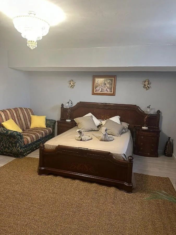 Ferienhaus für 2 Personen, mit Pool und Garten - 1