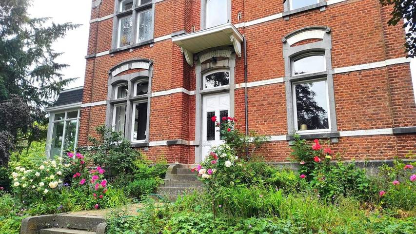 Cottage pour 8 personnes, avec vue ainsi que piscine et jardin à Anthisnes