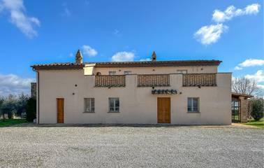 Gîte pour 8 personnes, avec jardin ainsi que piscine et terrasse à Città di Castello