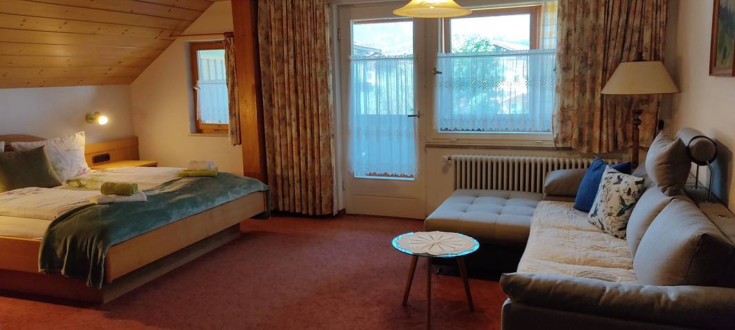 Ferienwohnung für 4 Personen, mit Balkon und Ausblick in Oberstdorf - 4