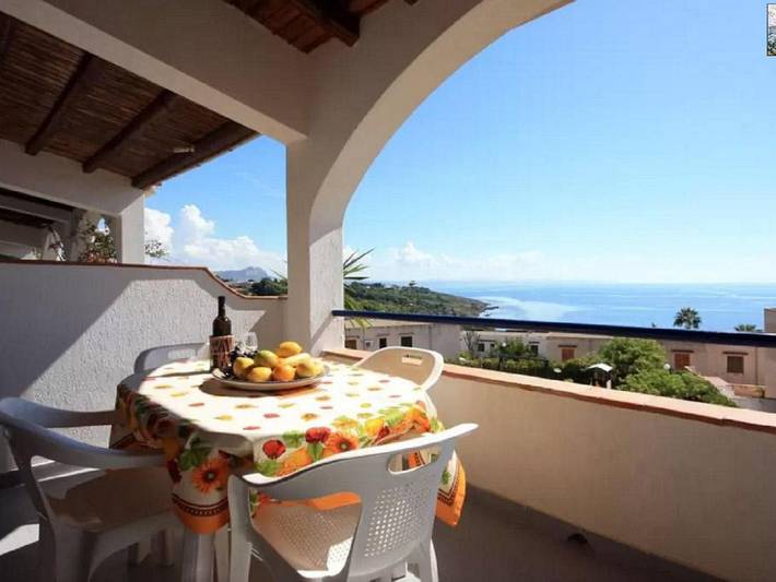 Ganze Wohnung, Renella' Wohnung mit Wasserblick in Localita Rogana, Sciacca