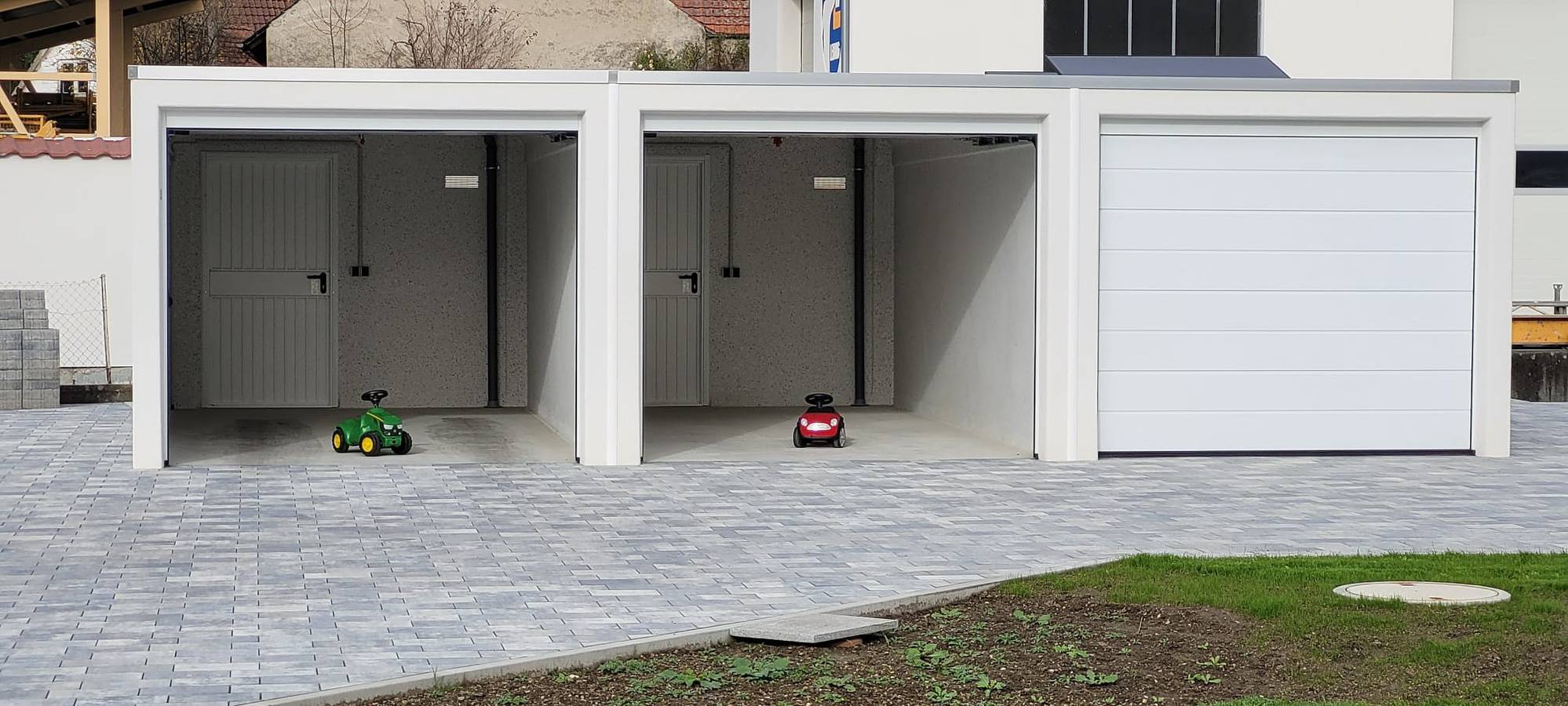 Ganze Ferienwohnung, Ferienhaus Anni - Ferienwohnung mit überdachter Terrasse in Leipheim, Bayerisch Schwaben