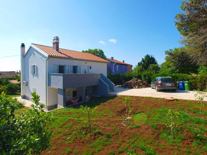 Ferienwohnung für 4 Personen, mit Terrasse in Premantura