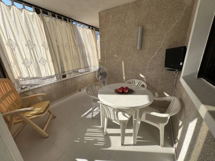 Apartamento entero, Apartamento de vacaciones para 6 personas con terraza in Playa Morro de Gos, Oropesa del Mar