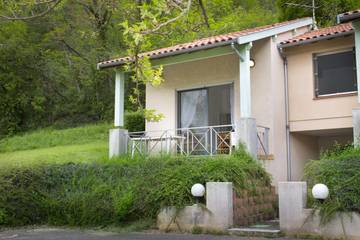 Gîte pour 2 personnes, avec jardin, animaux acceptés à Ornolac-Ussat-les-Bains
