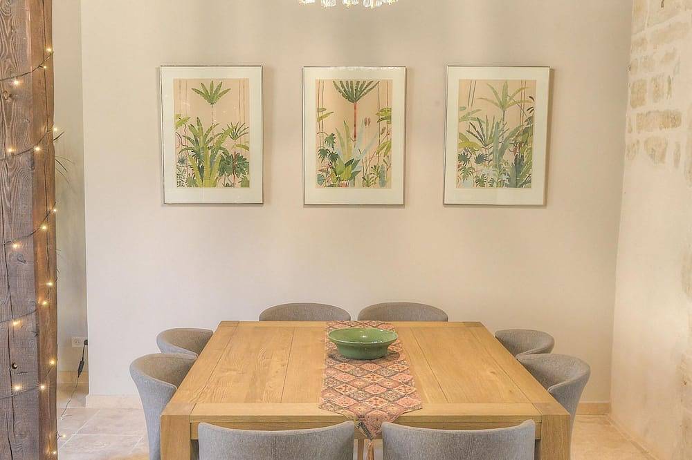 Appartement De Vacances pour 4 Personnes dans Uzès, Région de Nîmes