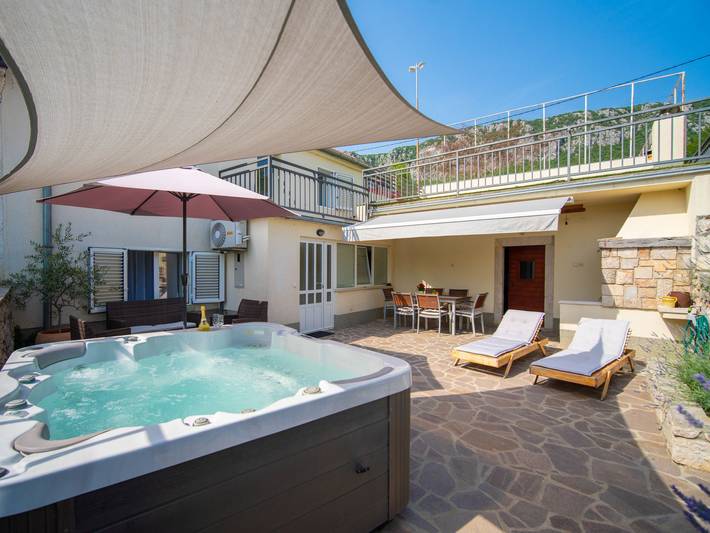 Ferienhaus für 6 Personen, mit Terrasse und Garten sowie Ausblick, mit Haustier in Kvarner Bucht - 4