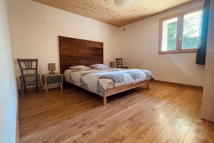 Location de vacances pour 4 personnes, avec jardin à Seythenex - 2