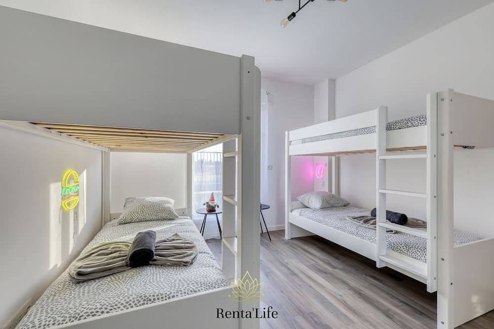 Entire apartment, Serrissiens Navarre - 10min Disney in Serris, Seine-et-Marne