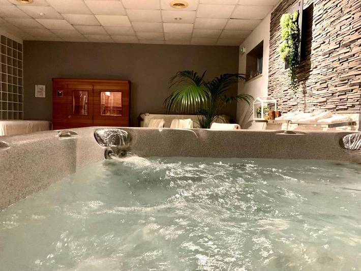 Hôtel pour 2 personnes, avec Balcon et Terrasse ainsi que Jacuzzi et Jardin à Torre de' Passeri