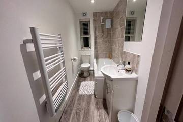 Apartment for 5 People in Northampton, Northamptonshire, Photo 3