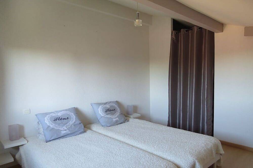 Entire apartment, Apartment 10 mins from the ocean Seignosse Hossegor Le clos du château in Tosse, Côte d’Argent