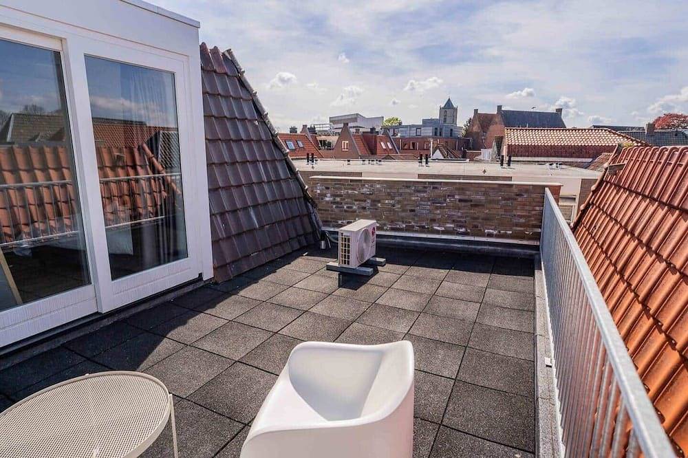 Geheel appartement, Exclusive 70m² Apartment with Terrace in Tiel, Betuwe