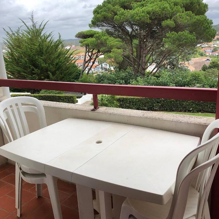 Gîte pour 4 personnes, avec vue et terrasse, adapté aux familles dans Plage de l'Uhabia - 2