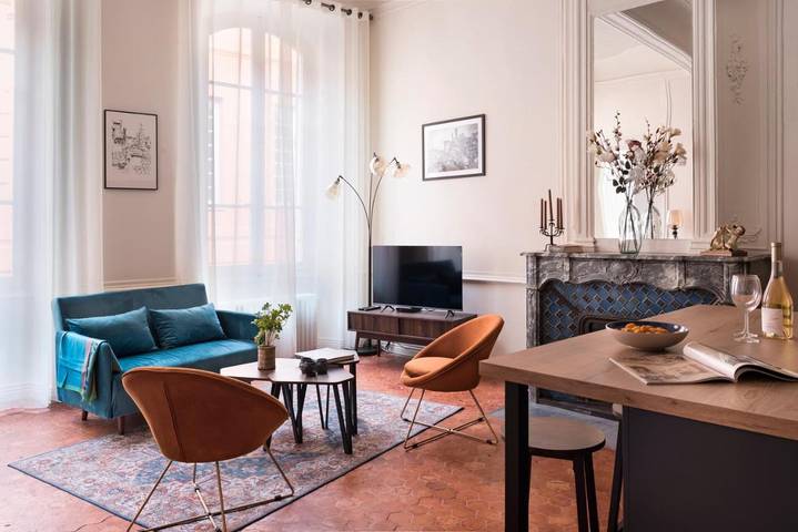 Gîte pour 9 personnes, avec vue dans Office De Tourisme De Grasse