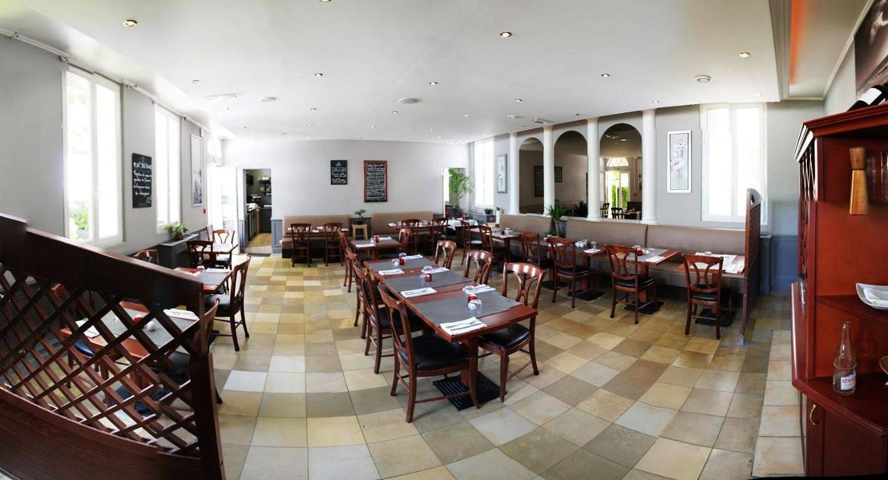 Hôtel de France in Lillebonne, Région du Havre