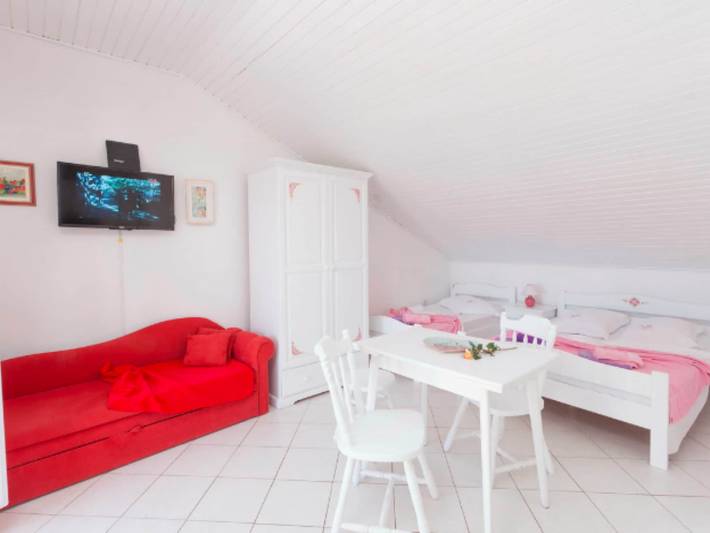 Apartamento entero, Apartments Lily Studio with Terrace and Sea View in Podgora, Rivera de Makarska