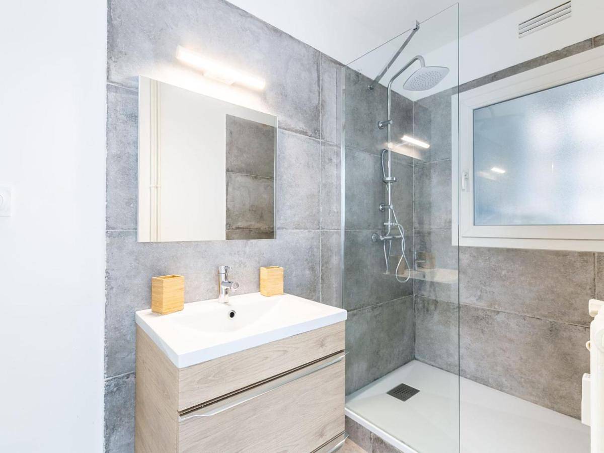 Appartement entier, Apartment in Toulon, Côte méditerranéenne (France)