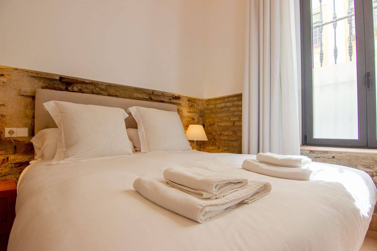 Entire apartment, Rentalsevilla De paseo por la Alameda in Casco Antiguo, Sevilla