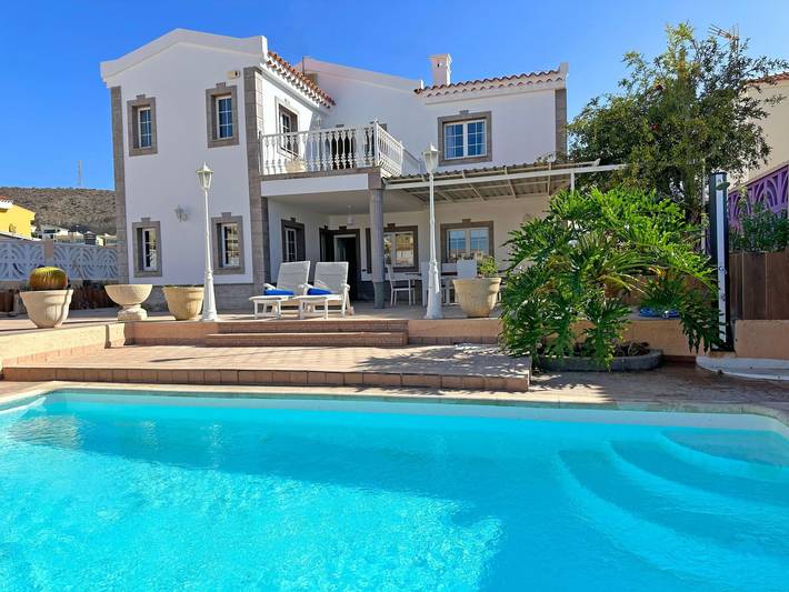 Location de vacances pour 16 personnes, avec jardin à Arguineguín