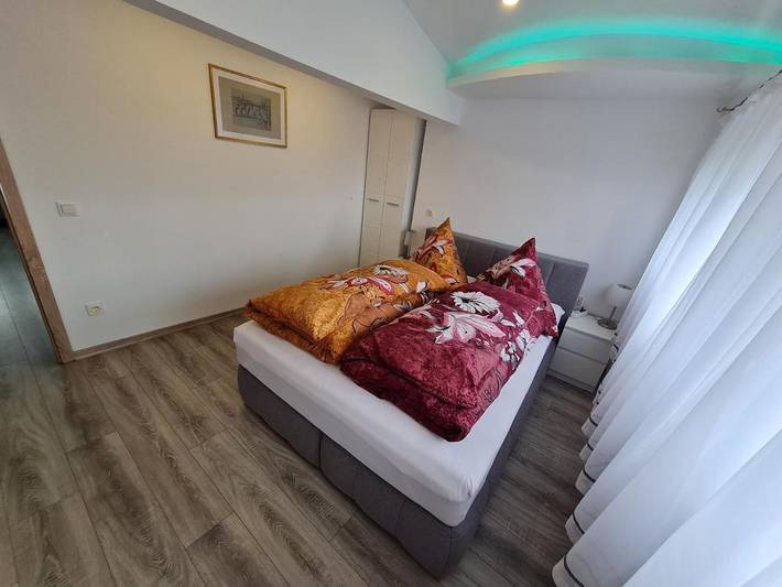 Ferienwohnung für 4 Personen, mit Balkon und Ausblick in Sonnen - 2
