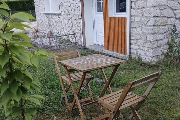 Gîte pour 3 personnes à Terrasson-Lavilledieu - 4