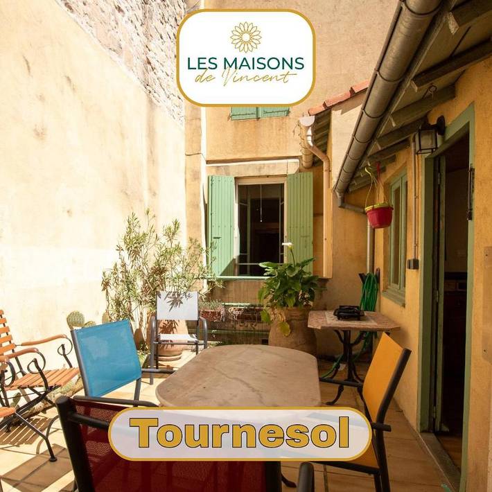 Location de vacances pour 4 personnes, avec terrasse dans Arenes D Arles