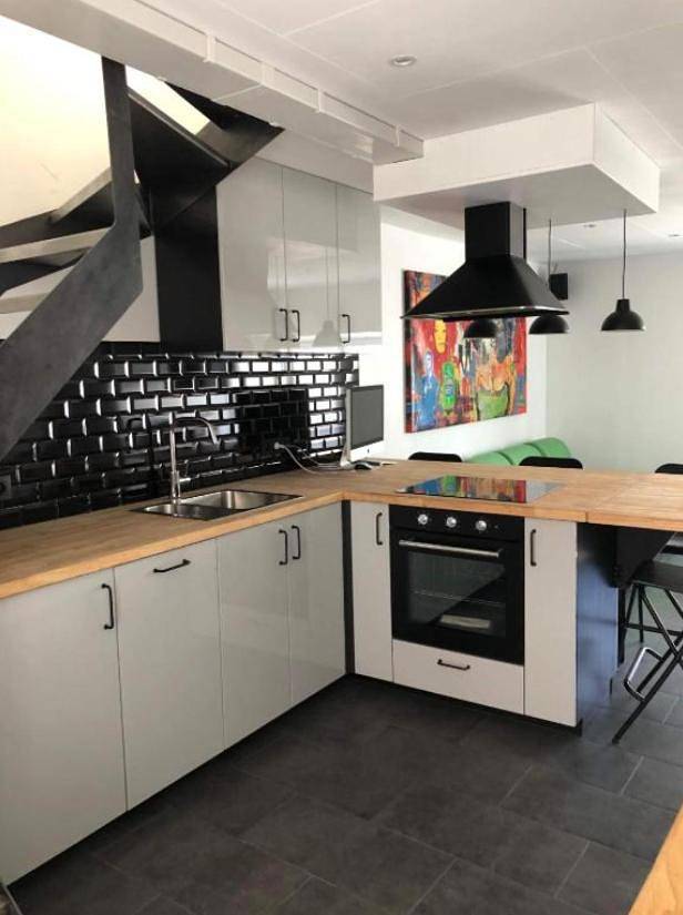 Appartement entier, Two-Bedroom Apartment in Chimay, Hainaut