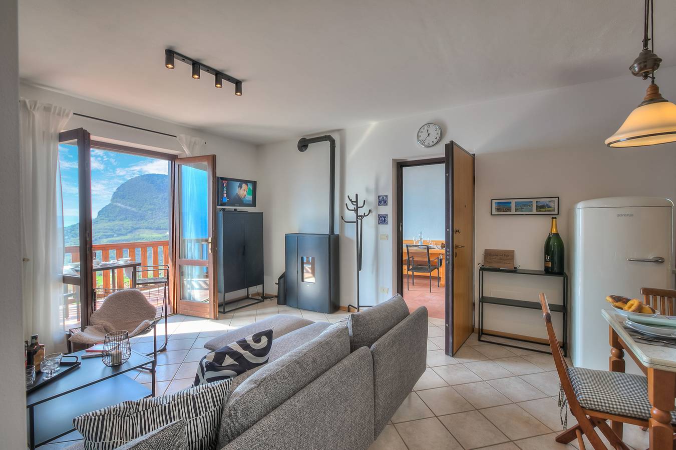 Ganze Wohnung, Balcone sul Lago in Pregasio, Tremosine