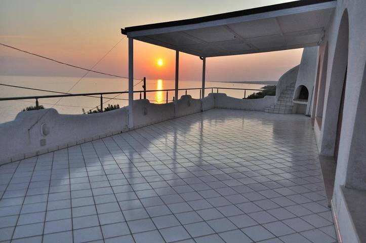 Casa vacanza per 8 persone, con giardino e panorama, con animali domestici a Patù