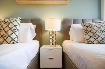 Apartment for 4 People in Milton Keynes, South East England, Photo 1