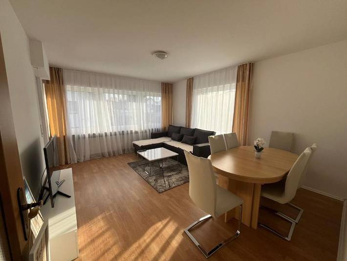 Ferienwohnung für 5 Personen, mit Balkon und Terrasse