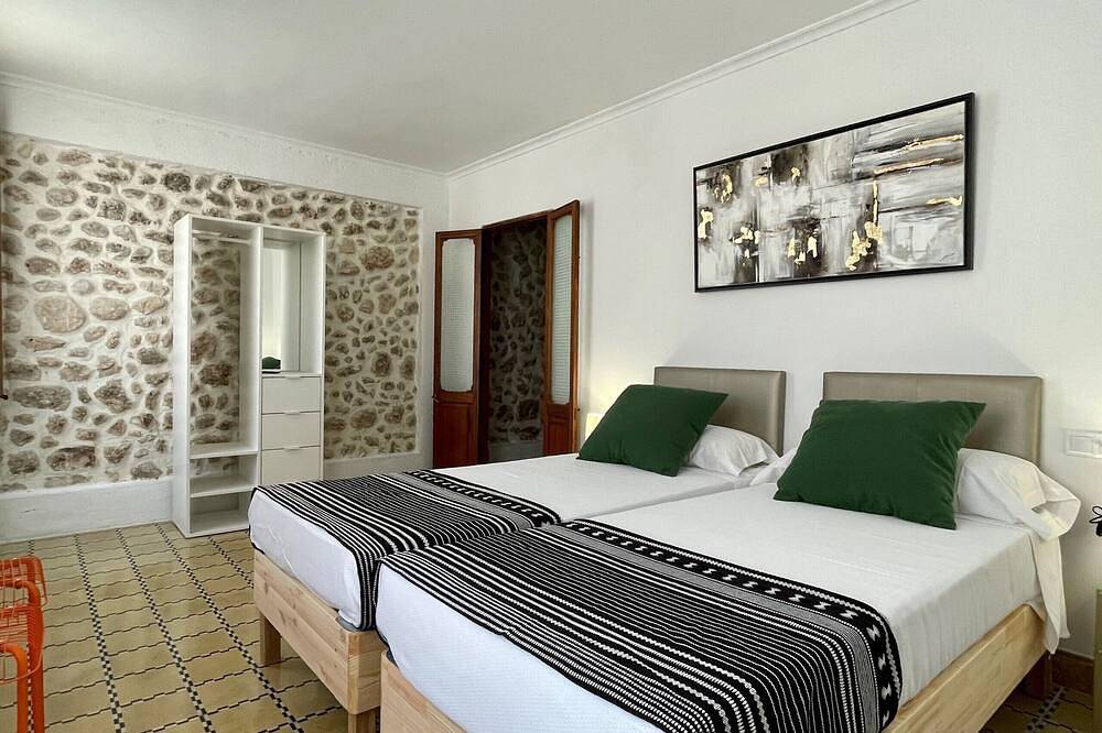 Can Feliu House, in the heart of the cosy village of Búger in Búger, Majorca Center
