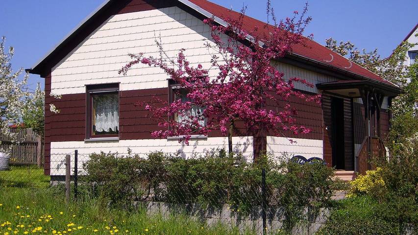Ferienhaus für 3 Personen, mit Garten und Terrasse im Thüringer Wald