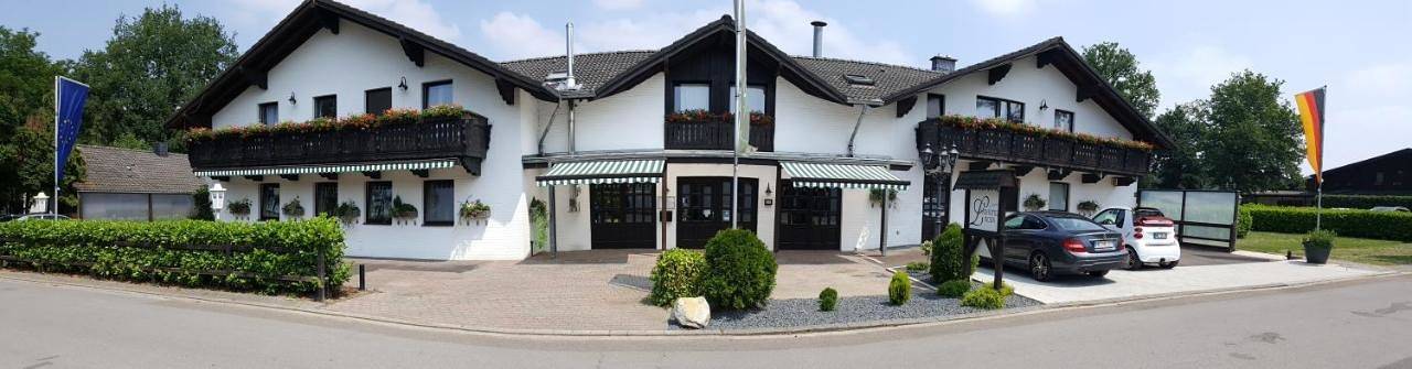 Hotel für 3 Personen, mit Balkon und Terrasse sowie Garten in Niederkrüchten - 2