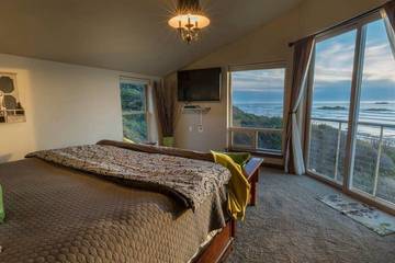 Vacation House for 12 Guests in Oregon Coast, Oregon, Picture 4