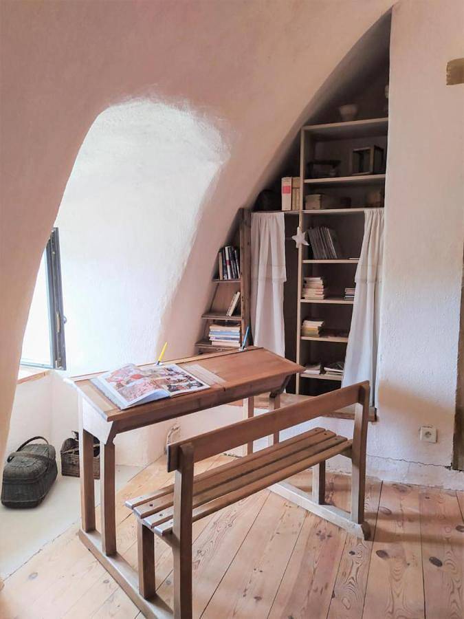 Location de vacances pour 8 personnes, avec terrasse et jardin à Saint-Georges-de-Lévéjac - 4