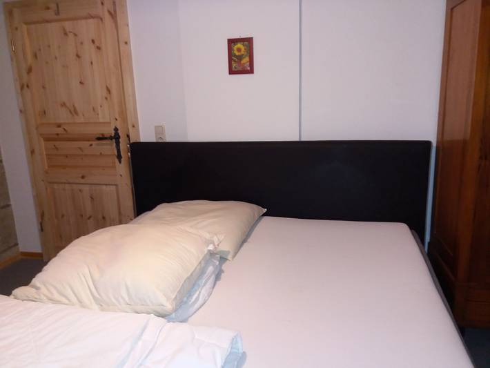 Ganze Ferienwohnung, Ferienwohnung "Meier" - Ferienwohnung Meier, 40qm, Balkon 1 Schlafzimmer, max. 3 Personen in Gumperda, Saaleland