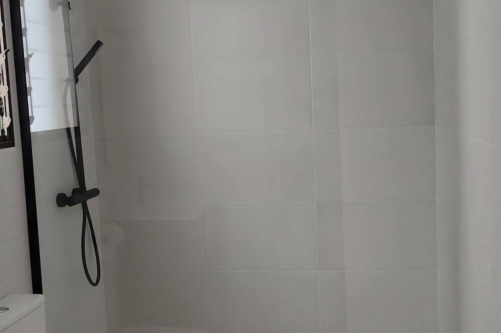 Entire apartment, Apartment 'Las Flores 1' with Wi-Fi and Air Conditioning in Murcia, Murcia Inland