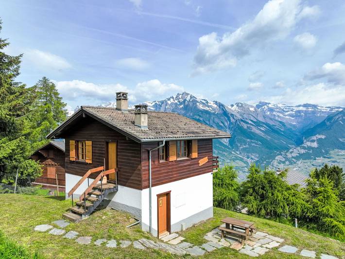Location de vacances pour 6 personnes, avec jardin en Suisse