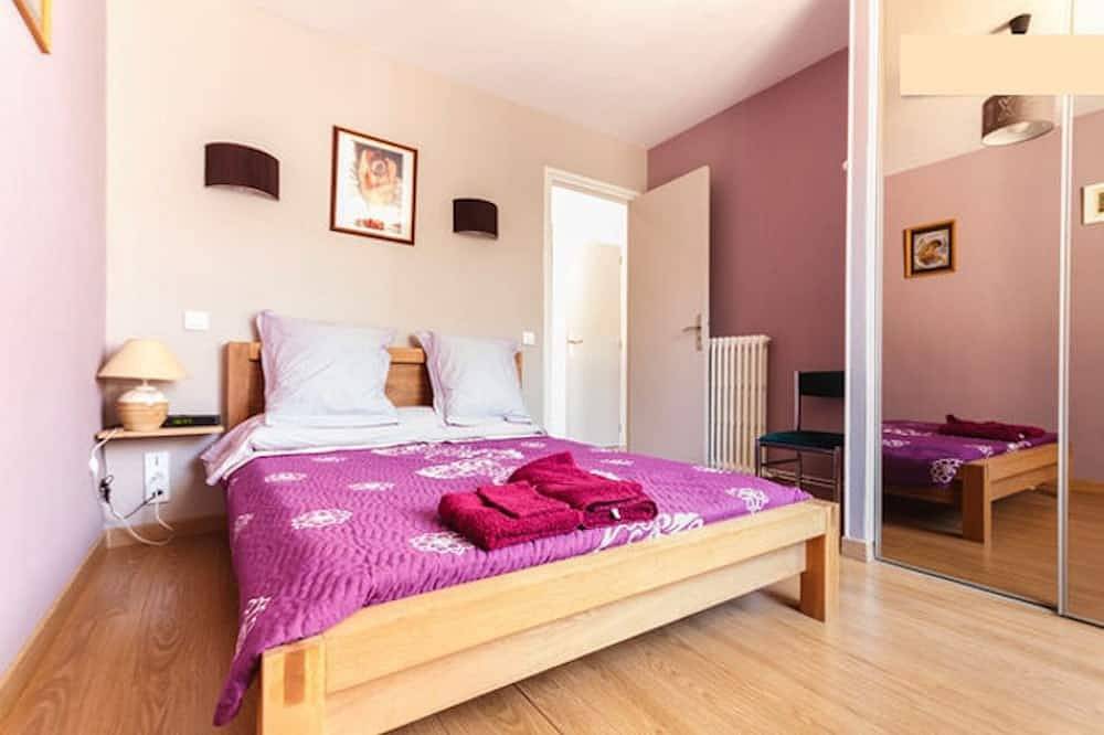 Appartement entier, Charmant 50m2 au calme 4 personnes Clim Wifi Parking  plage canet roussillon in Perpignan, Côte méditerranéenne (France)